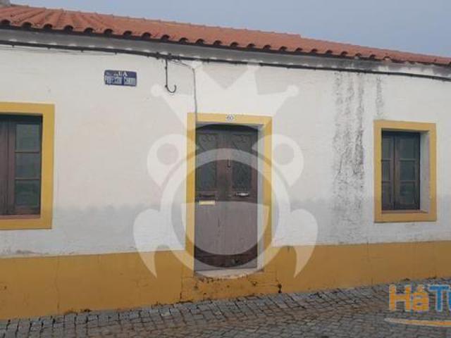 Predio em Propriedade S.Pedro do Corval | 26084082152