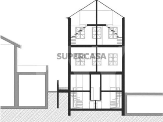 PRÉDIOS EM PROPRIEDADE TOTAL, PARA CONVERSÃO EM 10 APARTAMENTOS T1 VILA NOVA DE GAIA