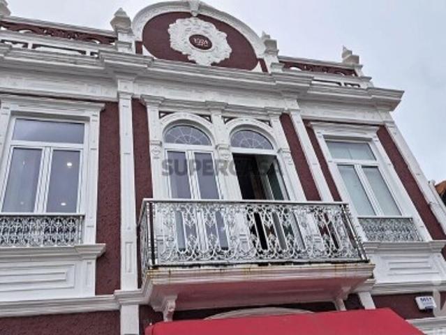 Prédio em Velas de 140 m²