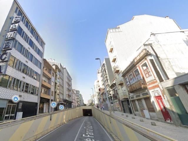 Prédio Habitacional para venda, Porto