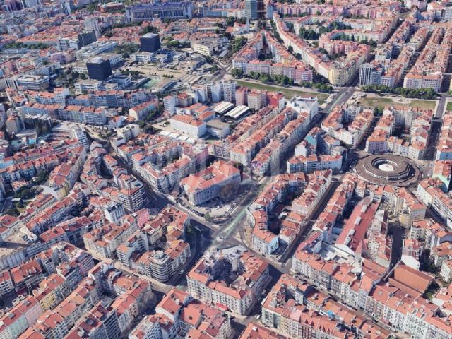 Prédio, junto à Av. Almirante Reis, em Lisboa