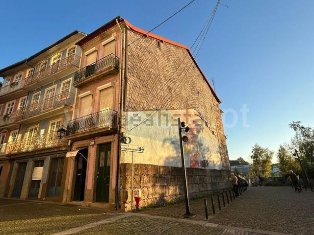 Prédio, Oliveira São Paio São Sebastião