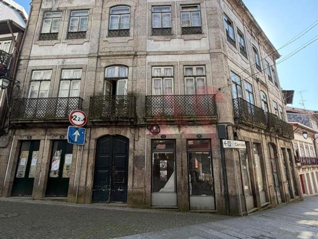Prédio, Oliveira São Paio São Sebastião