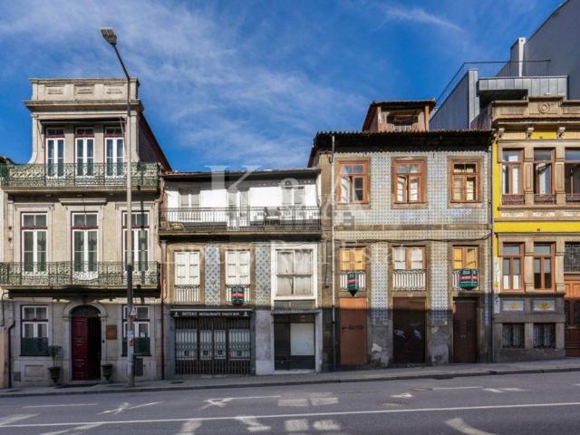 Prédio, Lordelo do Ouro e Massarelos