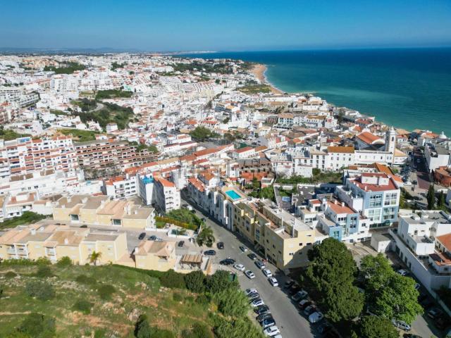 Prédio, Marina de Albufeira Cerro da Piedade, Albufeira e Olhos de Água