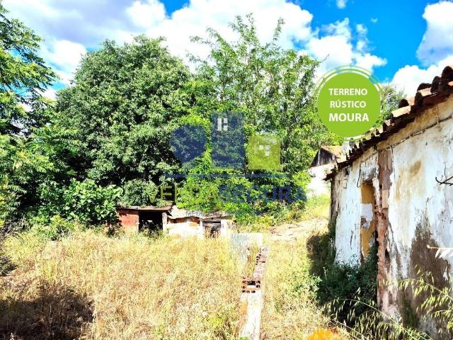 Prédio Misto, com 0,7250 Ha | MOURA