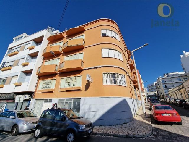 Prédio no Centro de Faro ideal para Hotel ou Residencial 227m² Faro Sé e São Pedro