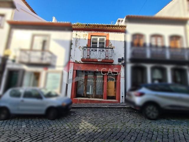 Prédio no centro Histórico de Angra do Heroísmo