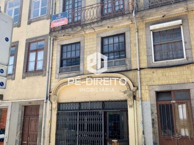 Prédio na Baixa do Porto | 26083569548