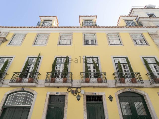 Prédio, Santa Maria Maior