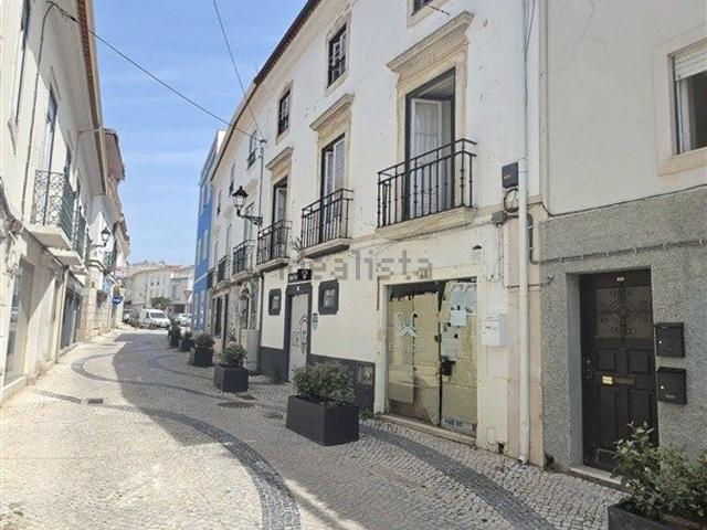 Prédio, Santa Maria Salvador Santiago