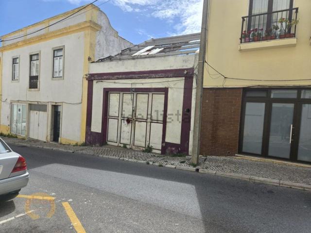 Prédio, Santiago Sesimbra