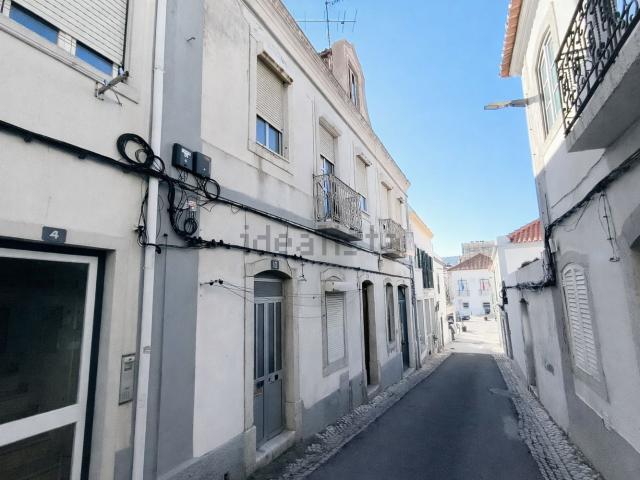 Prédio, Santiago Sesimbra