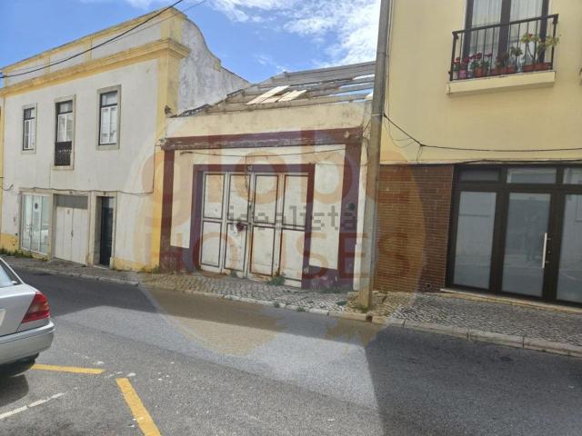Prédio, Santiago Sesimbra