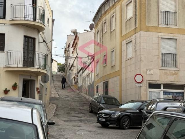 Prédio, Sesimbra Santiago, Sesimbra | BPI Expresso Imobiliário
