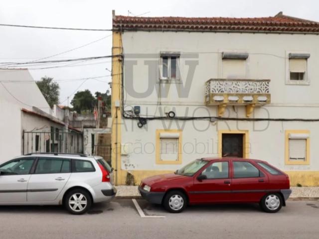 Prédio P/ Recuperar, Malveira Mafra, 239 m2