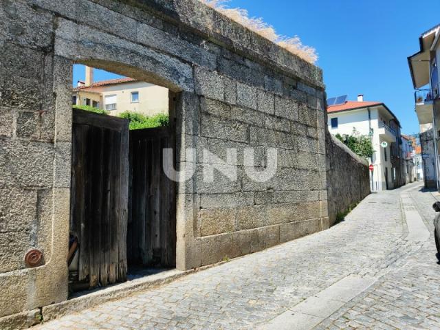 Prédio para venda no coração do Teixoso, Covilhã
