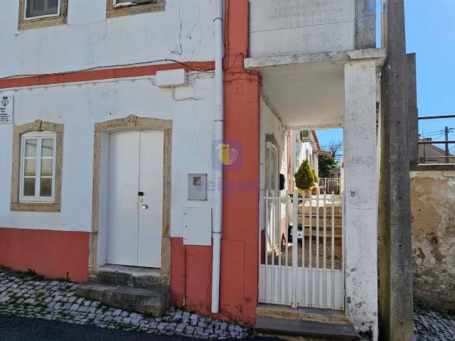Moradias para venda no Freixial, Bucelas 340m² Bucelas