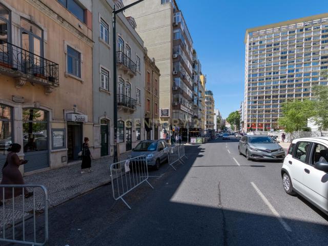 Prédio para arrendamento de Serviços