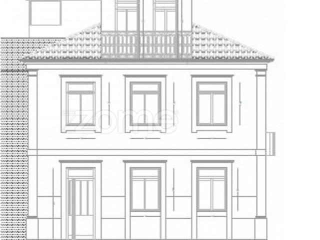 Prédio para Investimento 5 Apartamentos | Totalmente Remodelado