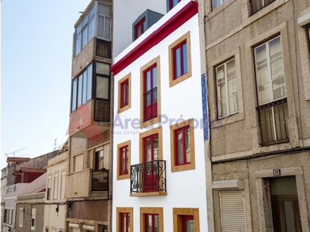 Prédio para Reabilitação Total no Coração da Graça com projeto para 6 apartamentos, Lisboa