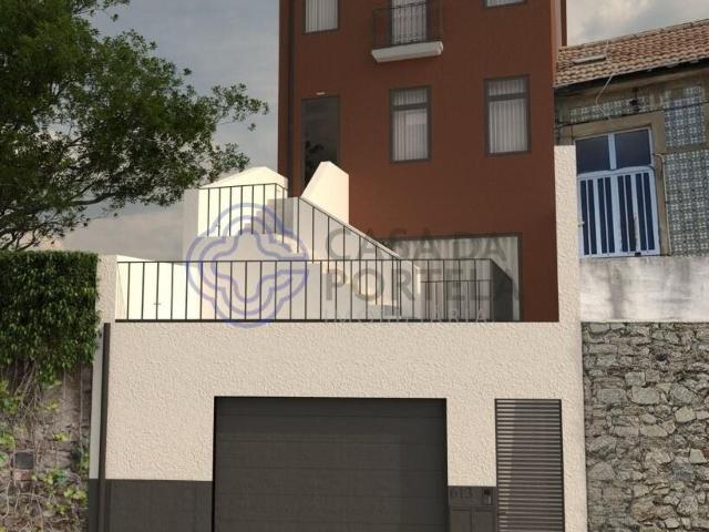 Prédio para Reabilitação com Projeto Aprovado | Campanhã | V. 126m² Campanhã
