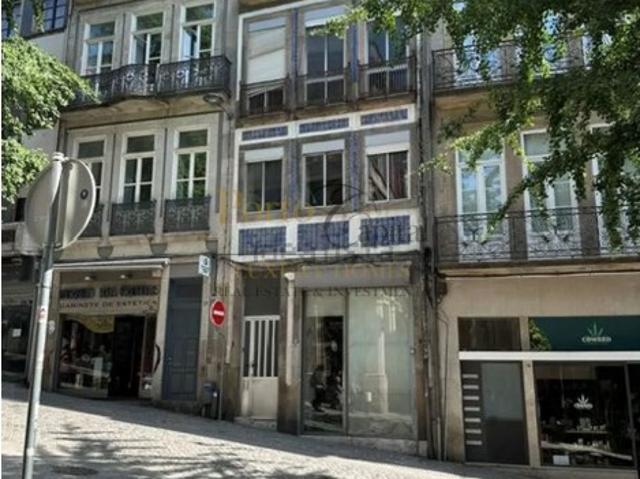 Prédio para Reabilitação com Projeto Aprovado Excelente Oportunidade de Investimento
