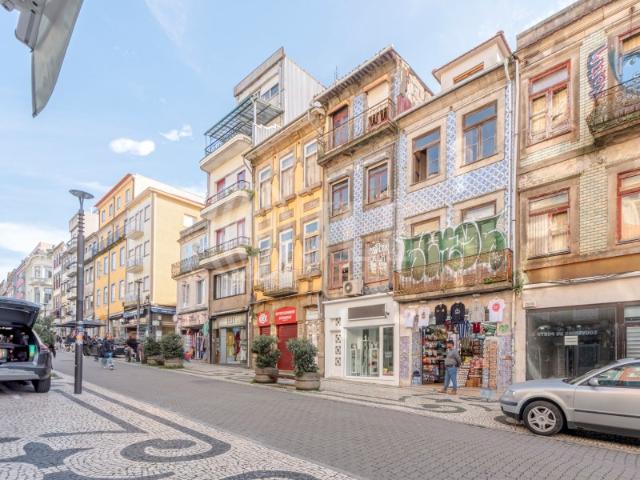Prédio para reabilitação, na baixa do Porto