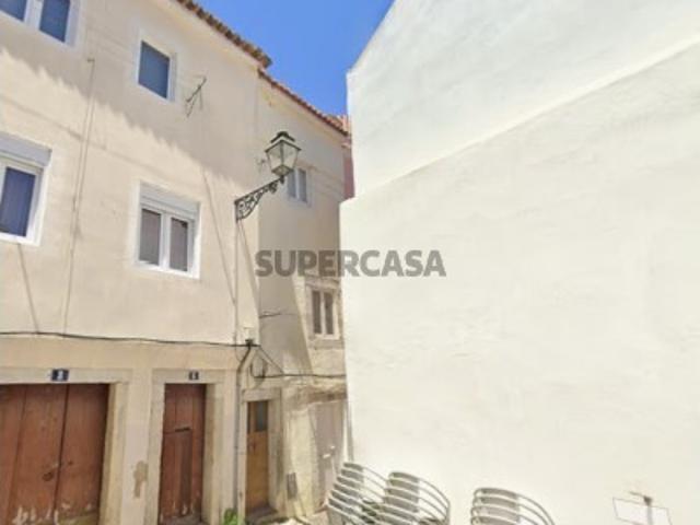 Prédio para reabilitação na Mouraria | Wallis Real Estate