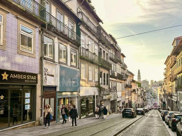 Prédio para reabilitação no Coração do Porto!