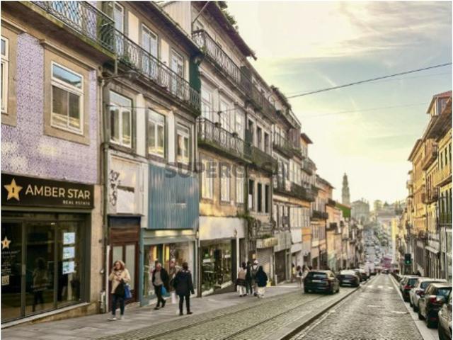 Prédio para reabilitação no Coração do Porto!
