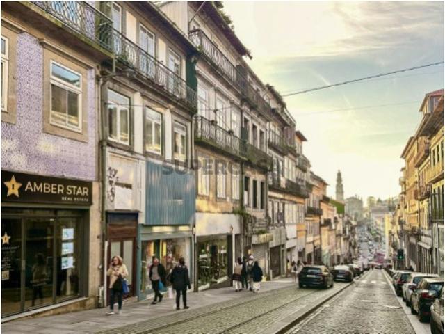 Prédio para reabilitação no Coração do Porto!