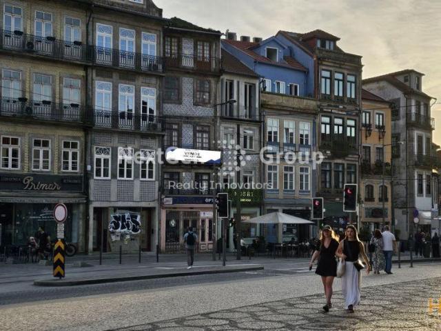Prédio para reabilitação nos Leões Porto | 26083765031