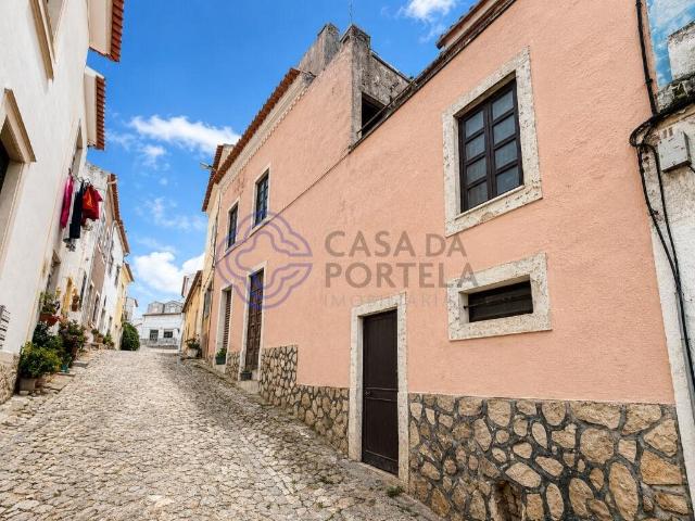 Prédio para recuperação total no centro histórico de São Mar. 163m² São Martinho Do Porto