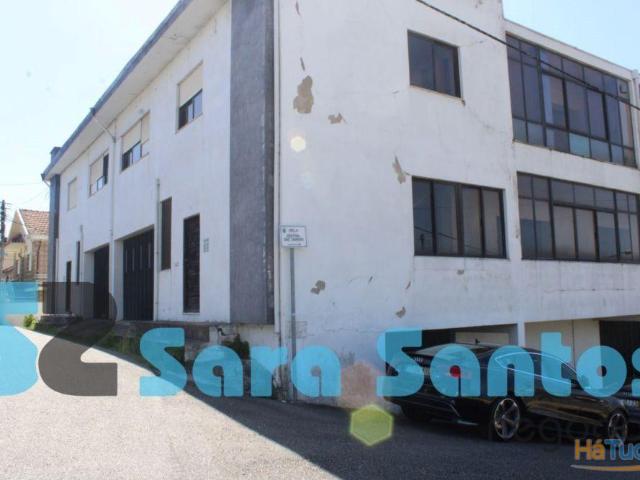Prédio para recuperar C/Projeto aprovado Porto | 26033578150