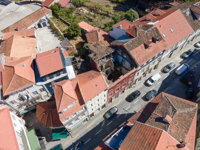Prédio para Reconstrução no Centro Histórico de Lamego