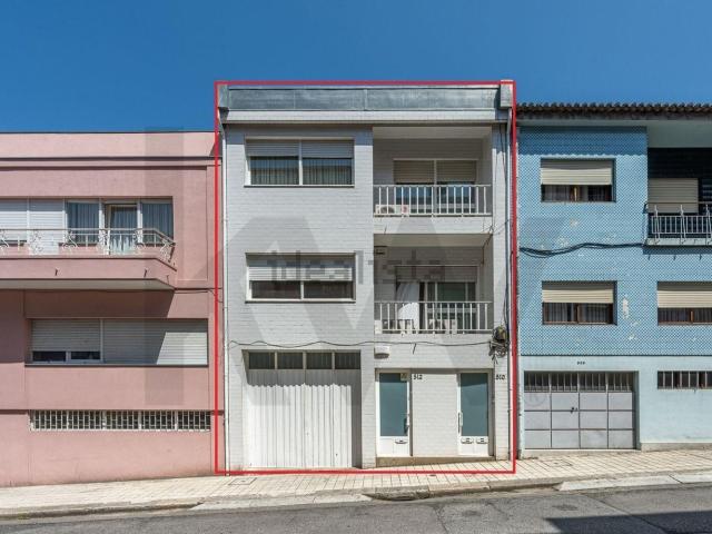 Prédio, Paranhos