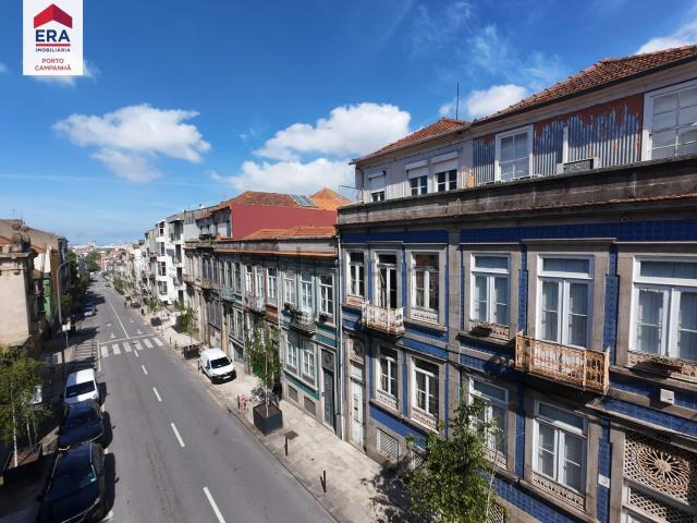 Prédio, Praça da República, Cedofeita Santo Ildefonso Sé Miragaia São Nicolau Vitória