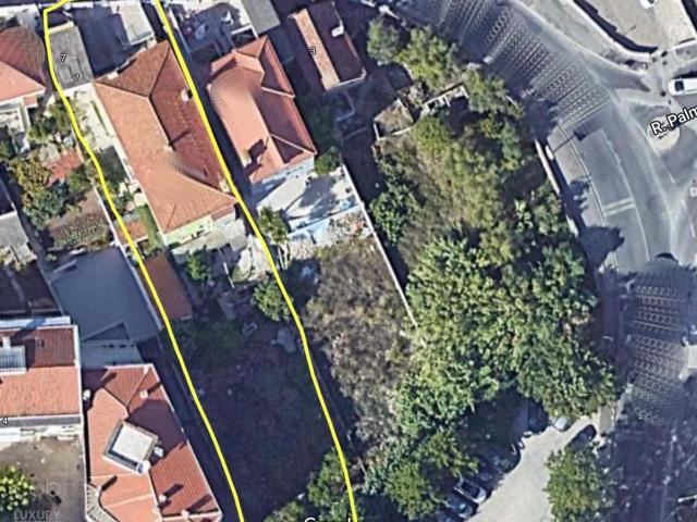 Prédio Ramada e Caneças 555m² Ramada e Caneças