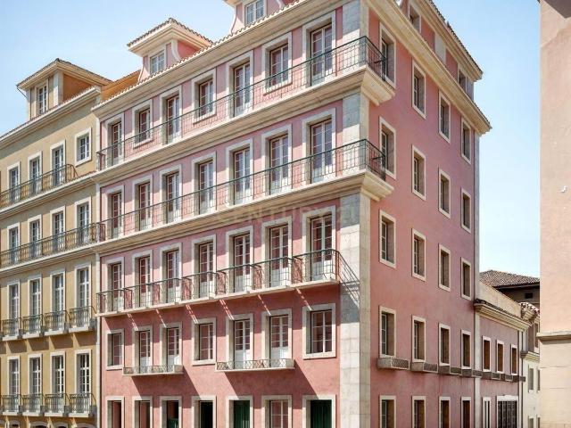 Prédio renascido a 200 metros da Avenida da Liberdade — Santo António, Lisboa