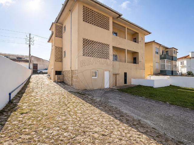 Prédio T0, São Martinho Do Porto, Alcobaça | BPI Expresso Imobiliário