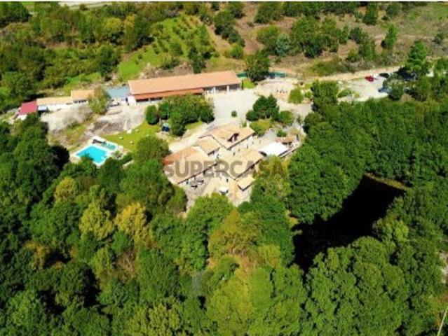 Prédio T10 em Aldeia Viçosa de 820,00 m²