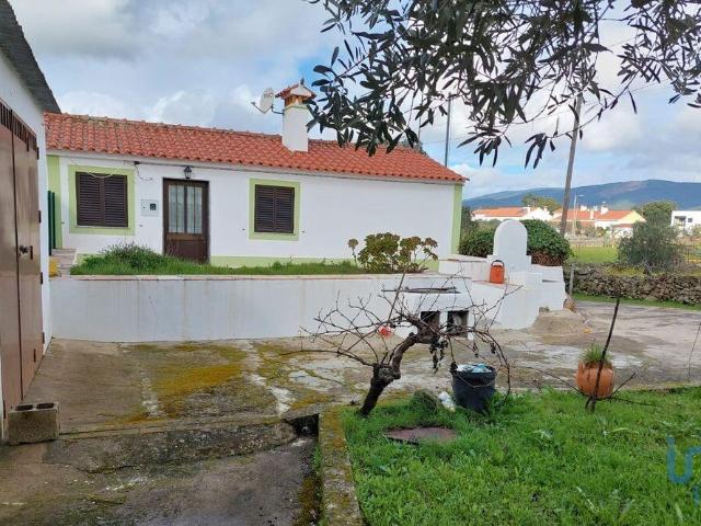 Prédio T2 em Urra de 44,00 m²