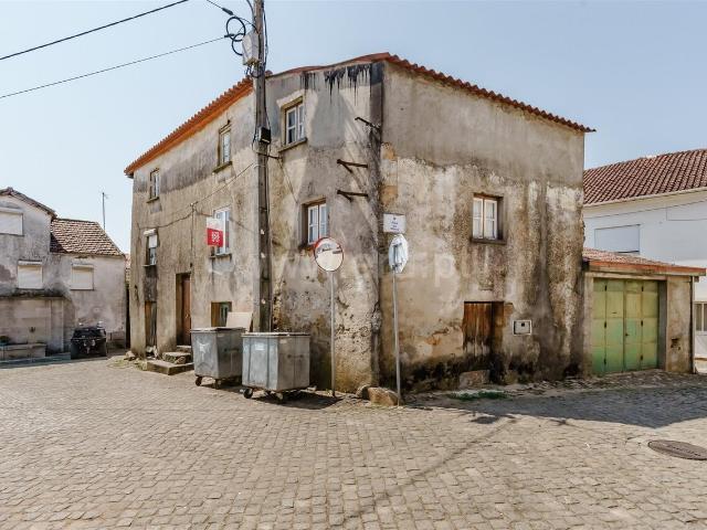 Prédio T4 / Covilhã, Erada