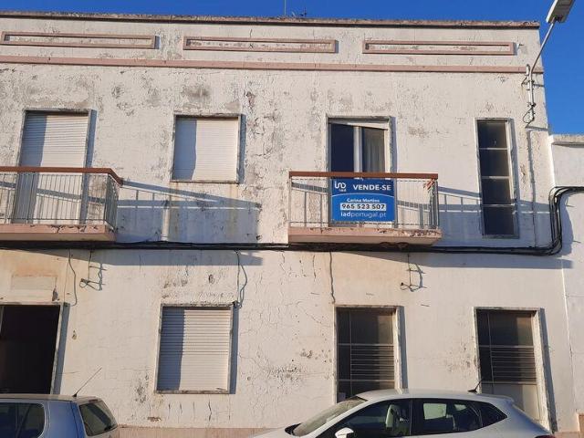 Prédio T4 em Conceição e Estoi de 90,00 m²