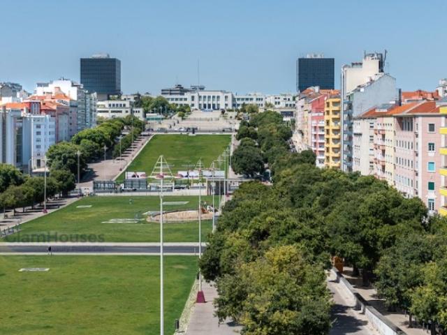 Prédio Total em Venda | Alameda | Lisboa