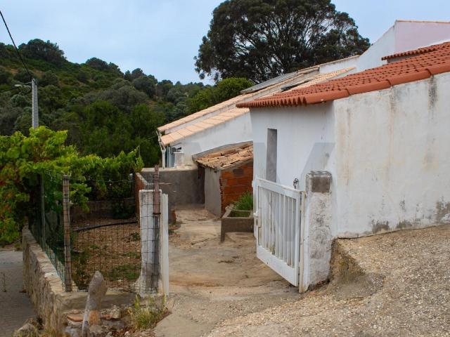 Prédio Urbano Hortas do Tabual
