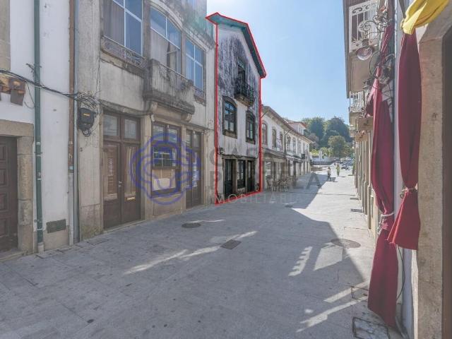 Prédio/Moradia T6 Centro Histórico da Feira em Zona Aru cons. 330m² Beja Salvador e Santa Maria da Feira