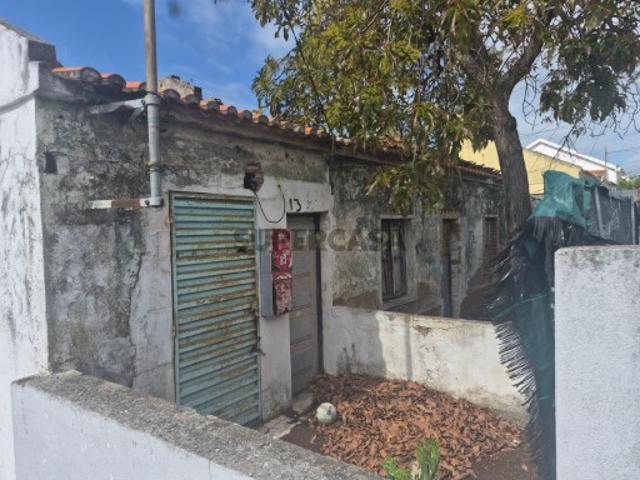 Prédios Urbanos na Sobreda Transforme este Espaço na Casa dos Seus Sonho