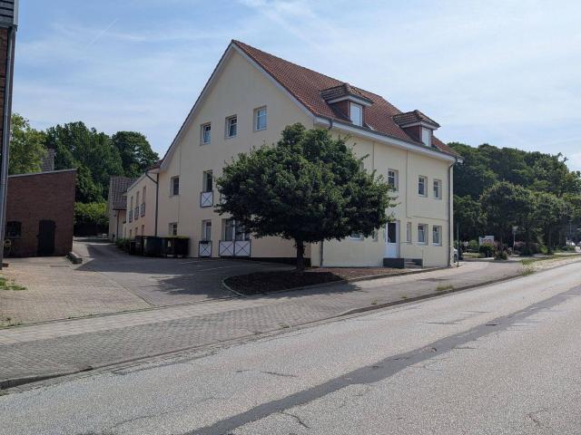 Preetz: Gut vermietete Dachgeschosswohnung!
